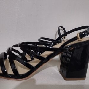 Via Spiga Black Strappy Sandals with Chunky Heel